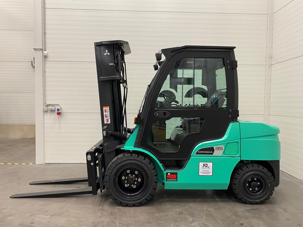 Mitsubishi FD35N3 - Dizel forklift: fotoğraf 2 Mitsubishi FD35N3 - Dizel forklift: fotoğraf 2