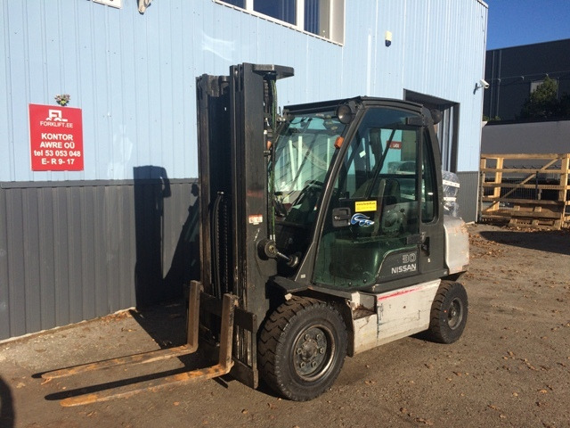 NISSAN DX 30 - Dizel forklift: fotoğraf 1 NISSAN DX 30 - Dizel forklift: fotoğraf 1