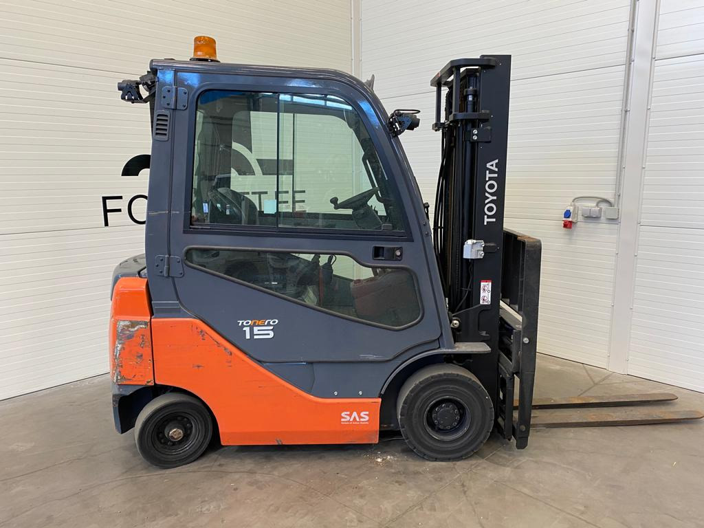 Toyota 02-8FDF15 - Dizel forklift: fotoğraf 5 Toyota 02-8FDF15 - Dizel forklift: fotoğraf 5
