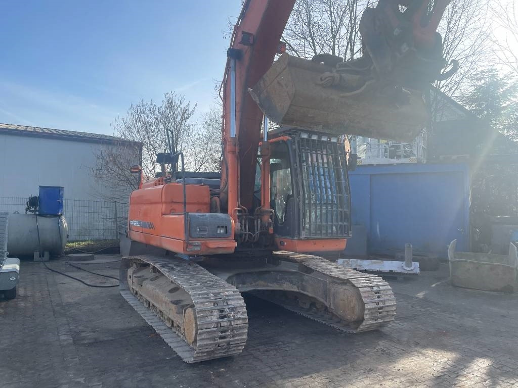 Doosan EXCA - Paletli ekskavatör: fotoğraf 2 Doosan EXCA - Paletli ekskavatör: fotoğraf 2