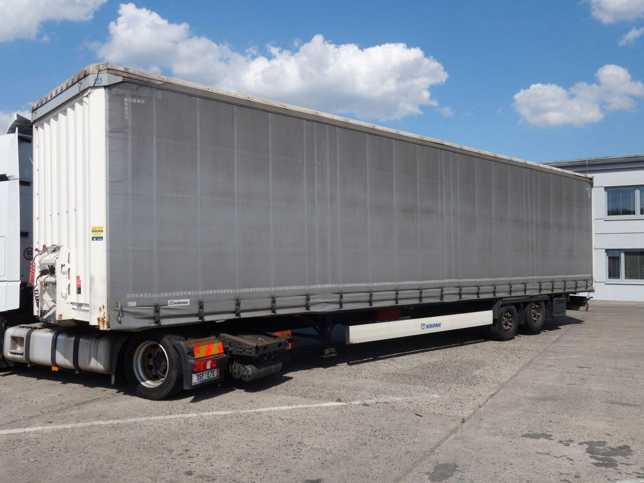 Krone SD Mega 2 Achse, 1 Liftachse, XL SD Mega 2 Achse, 1 Liftachse, XL - Tenteli dorse: fotoğraf 3 Krone SD Mega 2 Achse, 1 Liftachse, XL SD Mega 2 Achse, 1 Liftachse, XL - Tenteli dorse: fotoğraf 3