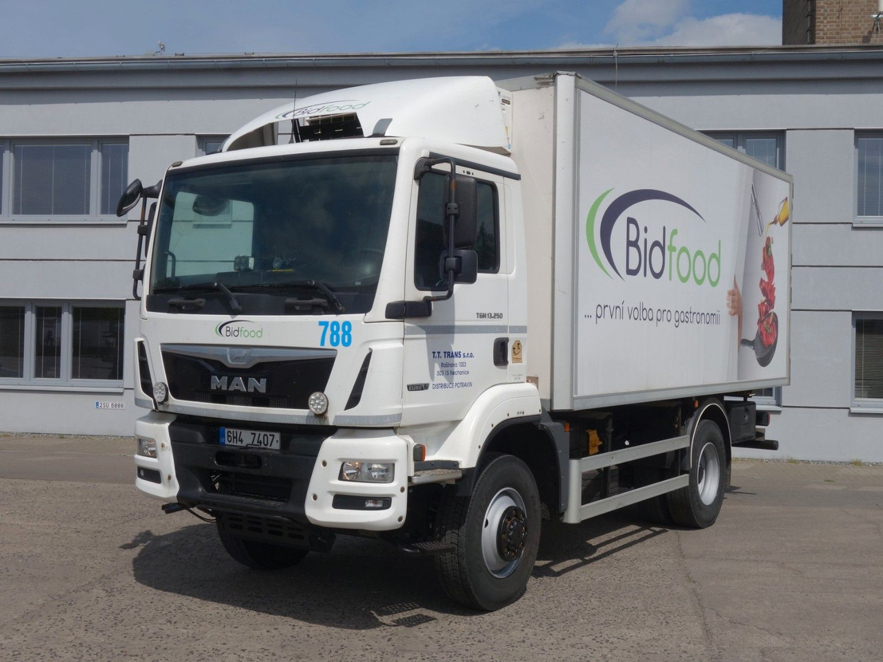 MAN TGM 13.250 4x4 mit Thermo King. 2 Temperaturen - Refrijeratör kamyon: fotoğraf 1 MAN TGM 13.250 4x4 mit Thermo King. 2 Temperaturen - Refrijeratör kamyon: fotoğraf 1