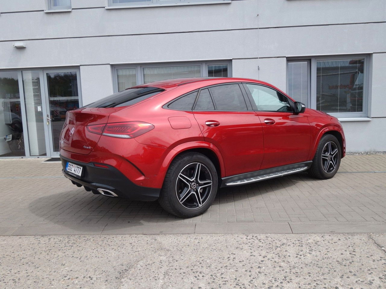 Mercedes-Benz GLE-klasse 400 d 4Matic Coupe Pano - Coupe: fotoğraf 5 Mercedes-Benz GLE-klasse 400 d 4Matic Coupe Pano - Coupe: fotoğraf 5