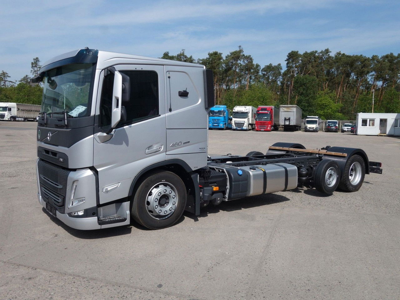 Volvo FM 460 FM13 6x2 Neue RTO , Kassbohrer, Rolfo, Rimo - Şasi kamyon: fotoğraf 2 Volvo FM 460 FM13 6x2 Neue RTO , Kassbohrer, Rolfo, Rimo - Şasi kamyon: fotoğraf 2