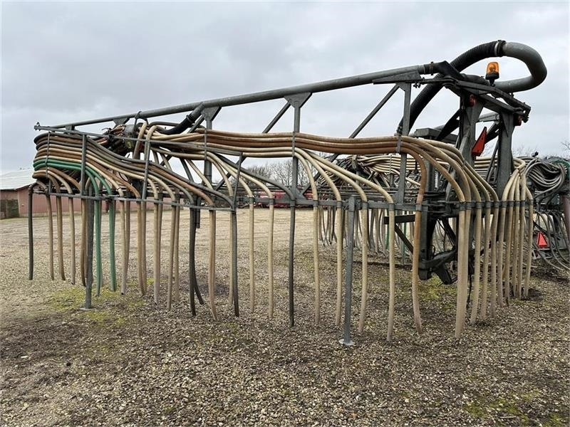 AP 24mtr slæbeslangebom m/2 fordeler - Sıvı gübre tankeri: fotoğraf 1 AP 24mtr slæbeslangebom m/2 fordeler - Sıvı gübre tankeri: fotoğraf 1