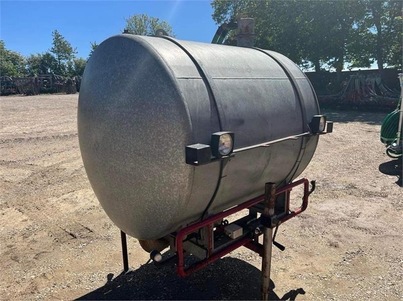 Linde 3 Ton - Su deposu: fotoğraf 2 Linde 3 Ton - Su deposu: fotoğraf 2