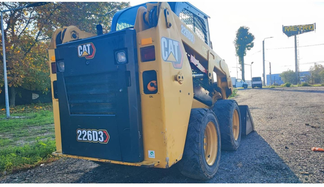 CAT 226D3 - Mini yükleyici: fotoğraf 3 CAT 226D3 - Mini yükleyici: fotoğraf 3