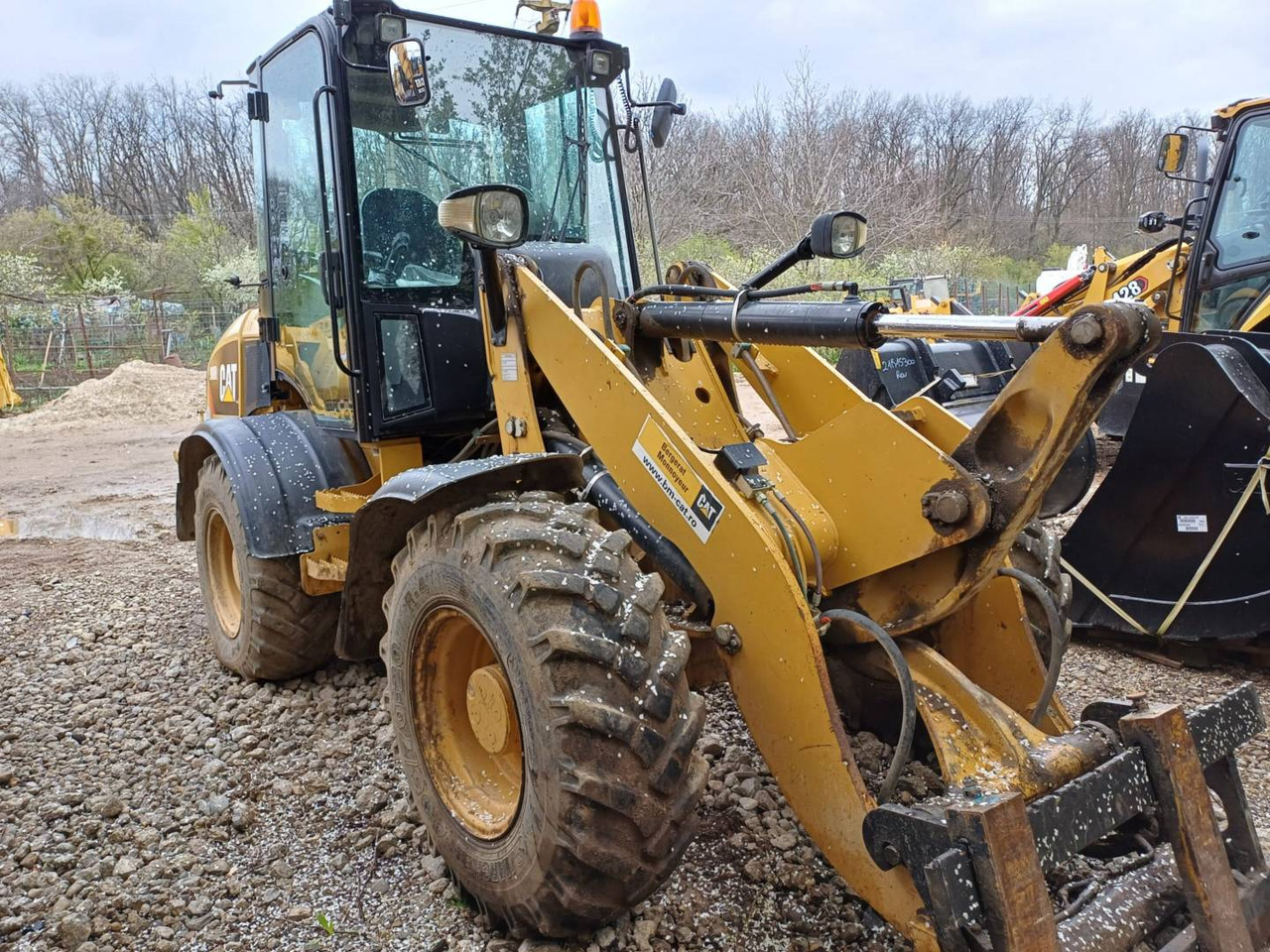 CAT 908H2 - Tekerlekli yükleyici: fotoğraf 2 CAT 908H2 - Tekerlekli yükleyici: fotoğraf 2