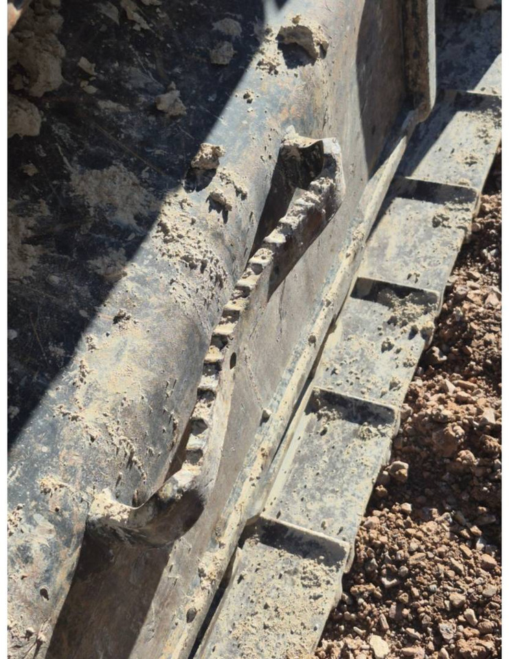 Paletli ekskavatör CAT 340: fotoğraf 20 Paletli ekskavatör CAT 340: fotoğraf 20