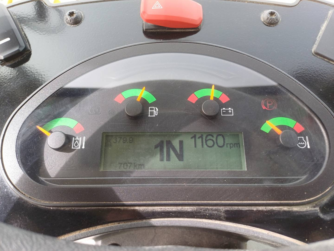 CAT 906 M - Tekerlekli yükleyici: fotoğraf 5 CAT 906 M - Tekerlekli yükleyici: fotoğraf 5