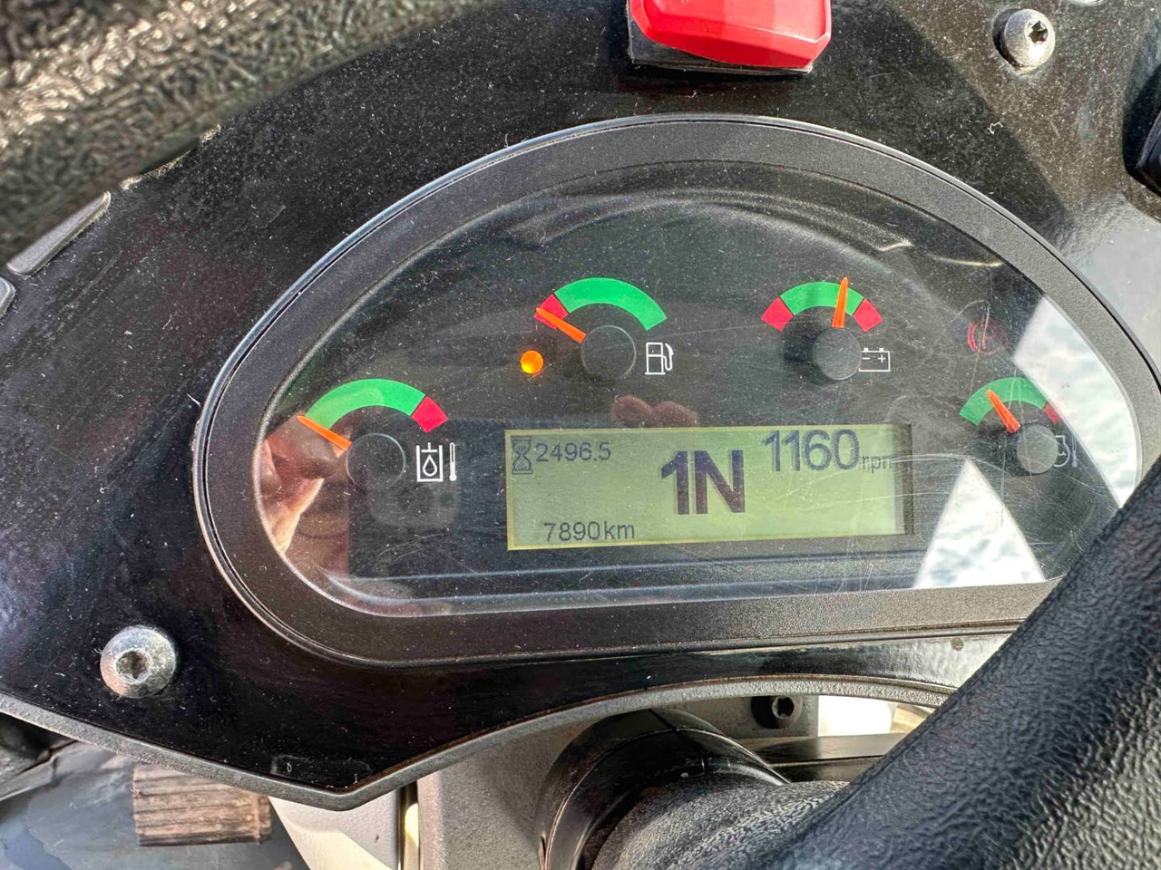 CAT 907M - Tekerlekli yükleyici: fotoğraf 5 CAT 907M - Tekerlekli yükleyici: fotoğraf 5