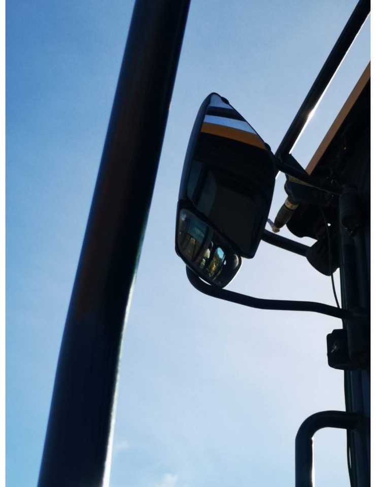 Tekerlekli yükleyici CAT 972: fotoğraf 13