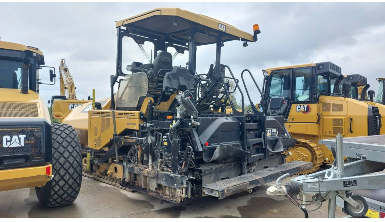 CAT AP655F - Asfalt serici: fotoğraf 3 CAT AP655F - Asfalt serici: fotoğraf 3