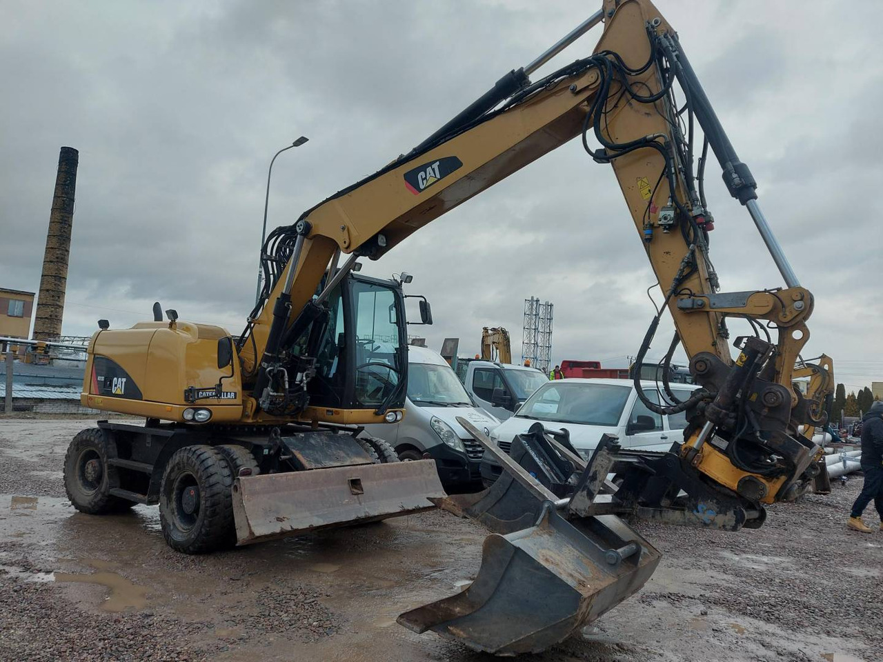 CAT M313D - Tekerlekli ekskavatör: fotoğraf 2 CAT M313D - Tekerlekli ekskavatör: fotoğraf 2