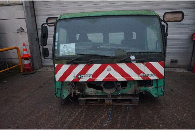 Mercedes-Benz ATEGO F07 KORT RECHTS STUUR 972 890 25 200671 - Kabin ve iç mekan - Kamyon: fotoğraf 1 Mercedes-Benz ATEGO F07 KORT RECHTS STUUR 972 890 25 200671 - Kabin ve iç mekan - Kamyon: fotoğraf 1