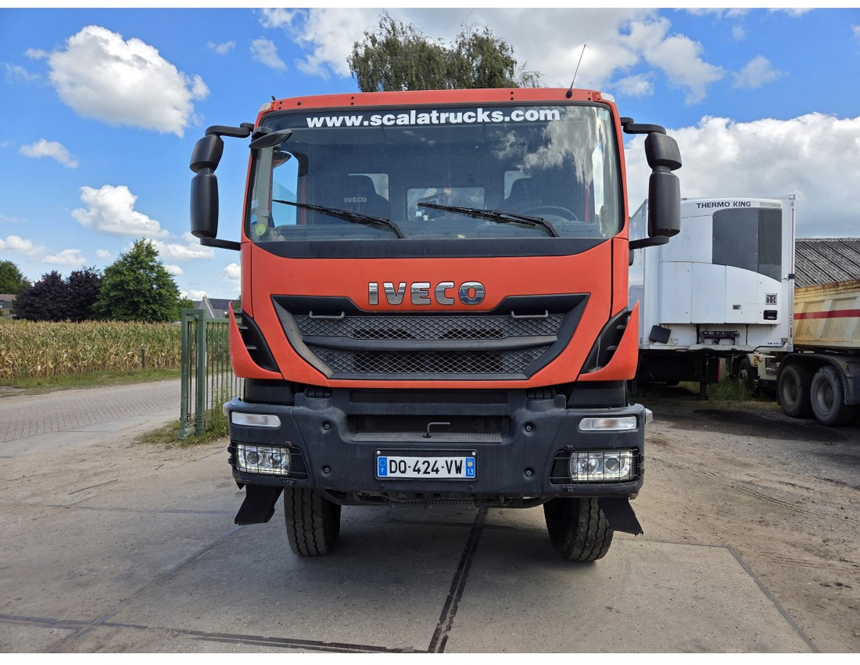 IVECO TRAKKER 330 AD190T33 4X4 TIPPER CRANE HIAB 099 ES-2 - Damperli kamyon, Vinçli kamyon: fotoğraf 4 IVECO TRAKKER 330 AD190T33 4X4 TIPPER CRANE HIAB 099 ES-2 - Damperli kamyon, Vinçli kamyon: fotoğraf 4