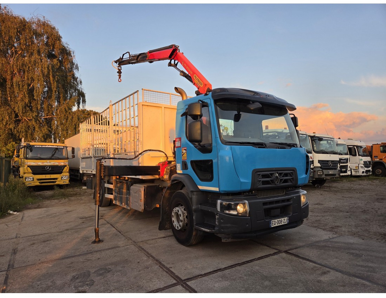 Renault C 280 4X2 Palfinger PK12002 EH Kran Crane Remote Control Automat flatbed truck - Sal/ Açık kasa kamyon, Vinçli kamyon: fotoğraf 4 Renault C 280 4X2 Palfinger PK12002 EH Kran Crane Remote Control Automat flatbed truck - Sal/ Açık kasa kamyon, Vinçli kamyon: fotoğraf 4