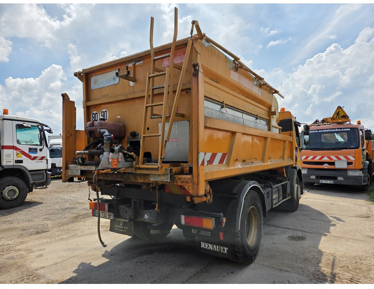 Renault Premium 300 4x2 Tipper Gritter Manual Gearbox Mechanical pump Pomp - Damperli kamyon: fotoğraf 2 Renault Premium 300 4x2 Tipper Gritter Manual Gearbox Mechanical pump Pomp - Damperli kamyon: fotoğraf 2
