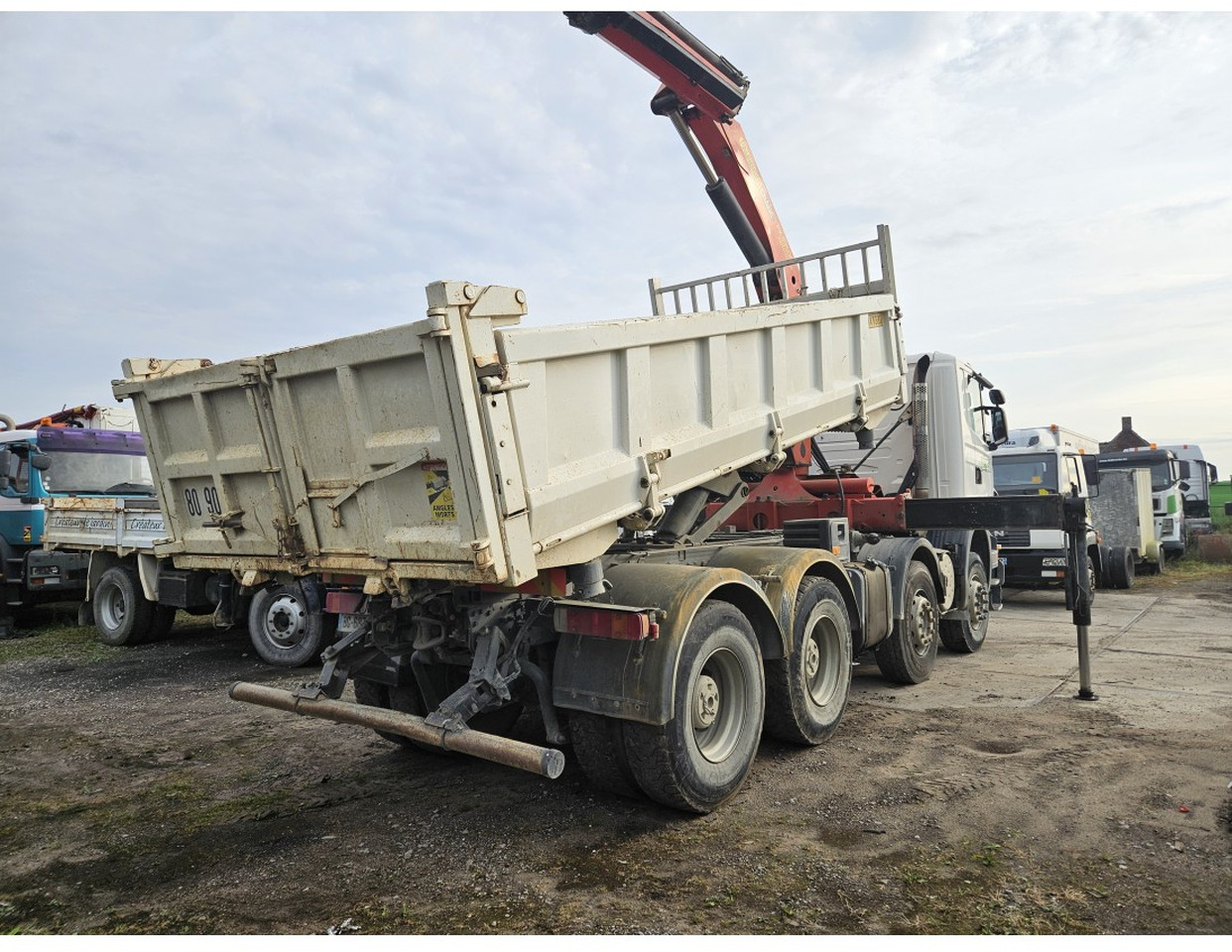 Scania R420 8x4 Tipper Crane Palfinger 23500 - Damperli kamyon, Vinçli kamyon: fotoğraf 2 Scania R420 8x4 Tipper Crane Palfinger 23500 - Damperli kamyon, Vinçli kamyon: fotoğraf 2