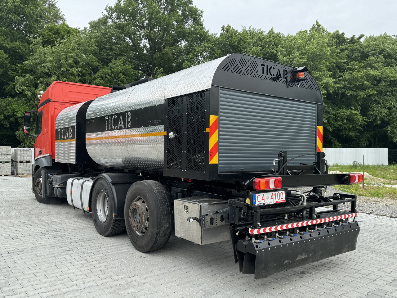 TICAB Asphalt Distributor, 8000 L, Аutonomous Asphalt Sprayer, Manufacturer - Mobil beton pompası: fotoğraf 5 TICAB Asphalt Distributor, 8000 L, Аutonomous Asphalt Sprayer, Manufacturer - Mobil beton pompası: fotoğraf 5