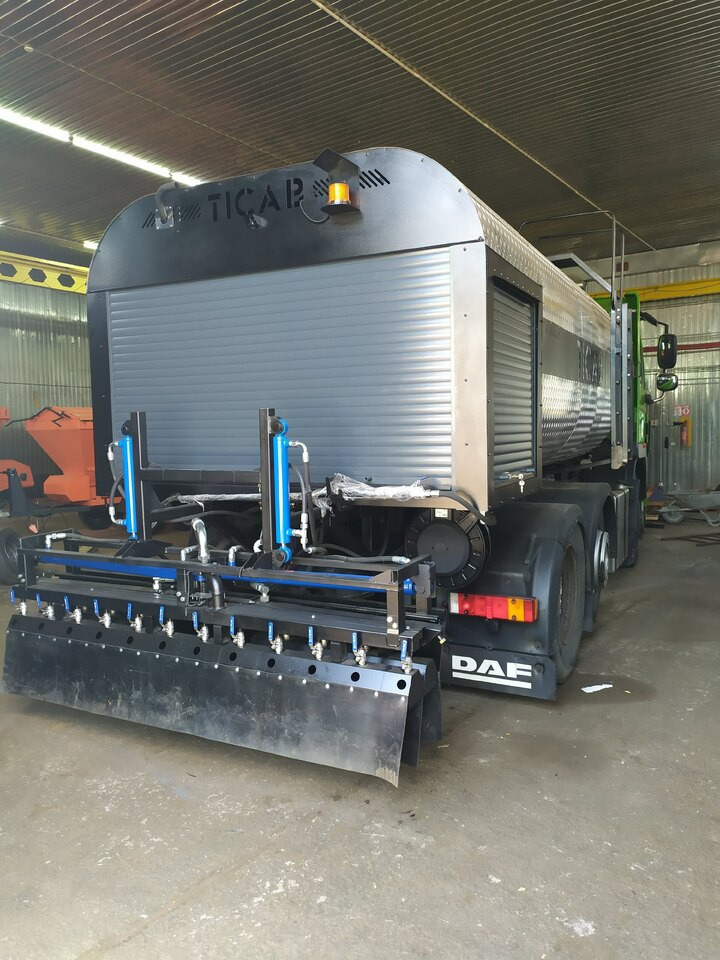 TICAB Аutonomous Asphalt Sprayer 8000 L, Asphalt Distributor, Manufacturer - Mobil beton pompası: fotoğraf 5 TICAB Аutonomous Asphalt Sprayer 8000 L, Asphalt Distributor, Manufacturer - Mobil beton pompası: fotoğraf 5