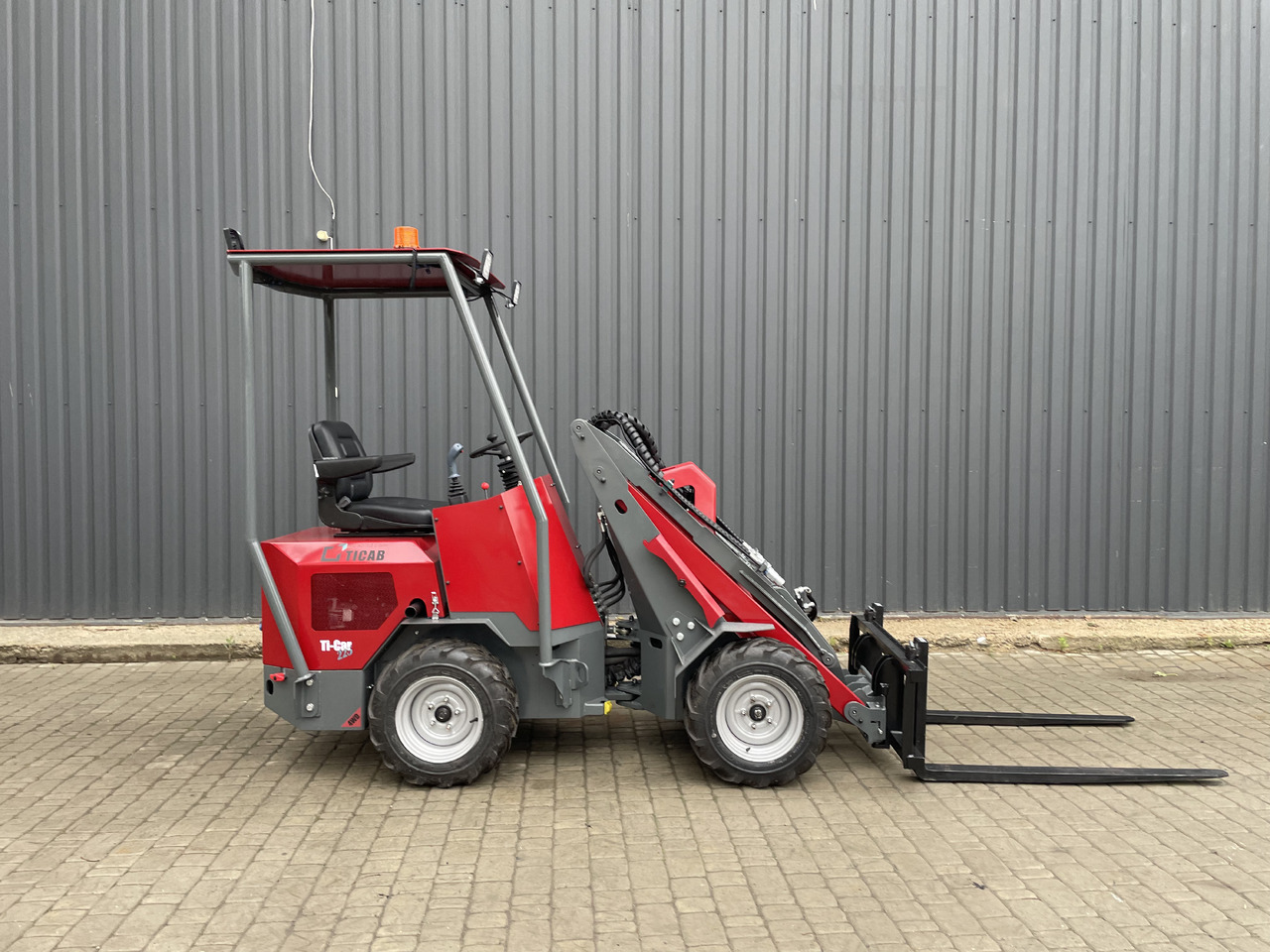 TICAB Multifunctional Mini Loader, Compact Wheel Loader, Manufacturer! - Dizel forklift: fotoğraf 5 TICAB Multifunctional Mini Loader, Compact Wheel Loader, Manufacturer! - Dizel forklift: fotoğraf 5