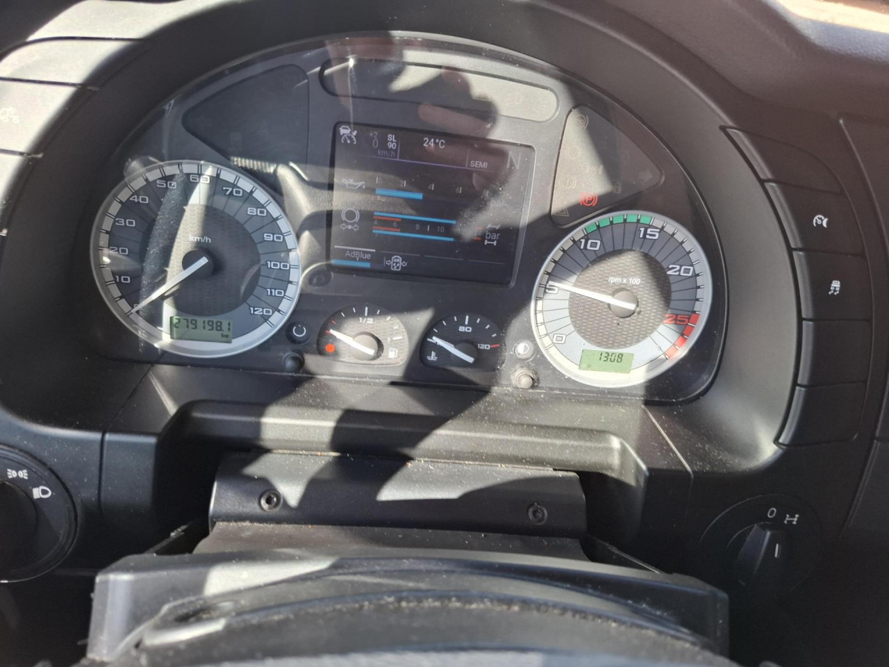 Çekici IVECO S-Way AS440S49T/P: fotoğraf 8