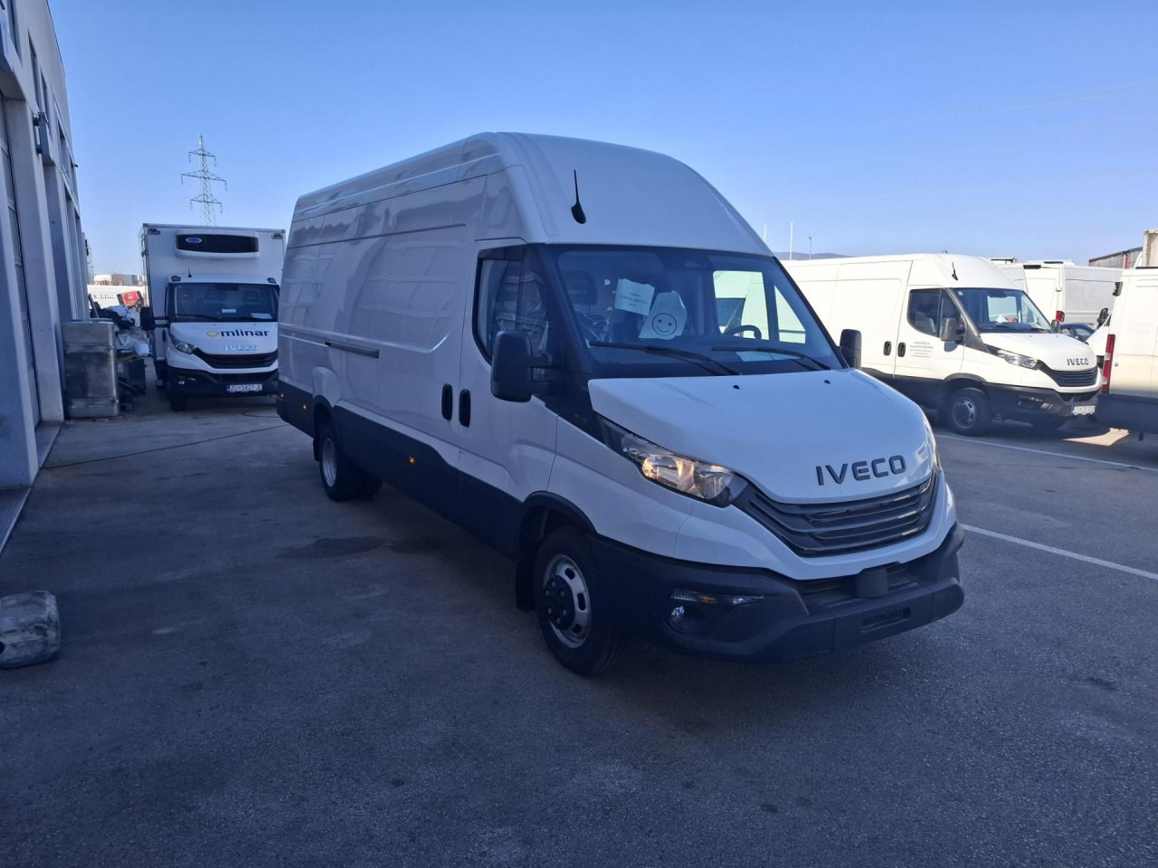 IVECO Daily 35C18H V - Minivan: fotoğraf 2 IVECO Daily 35C18H V - Minivan: fotoğraf 2