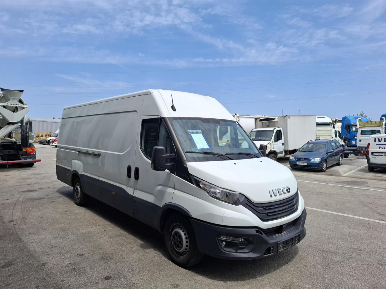 IVECO Daily 35S16V - Minivan: fotoğraf 2 IVECO Daily 35S16V - Minivan: fotoğraf 2