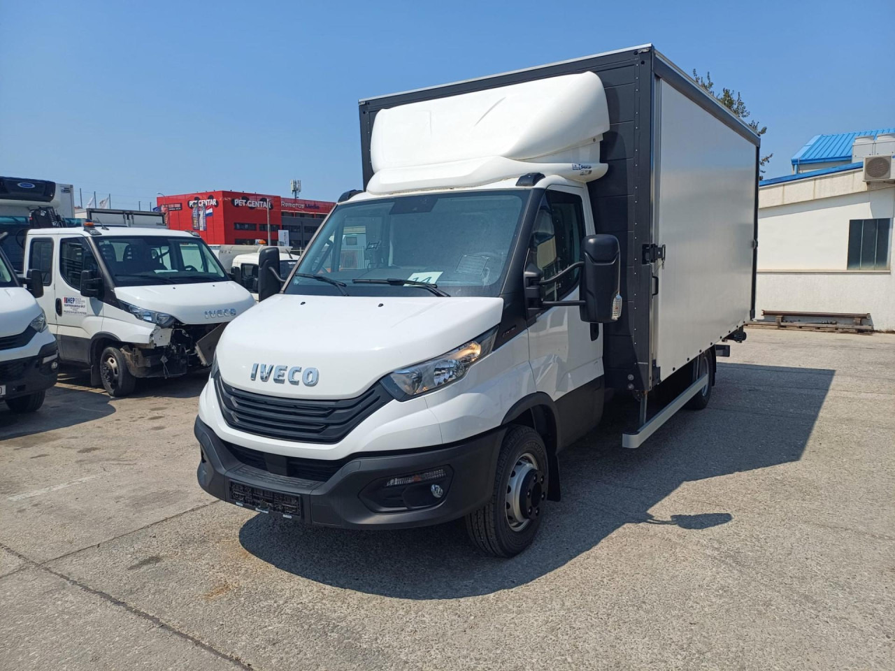 IVECO Daily 70C18H - Tenteli kamyonet: fotoğraf 1 IVECO Daily 70C18H - Tenteli kamyonet: fotoğraf 1