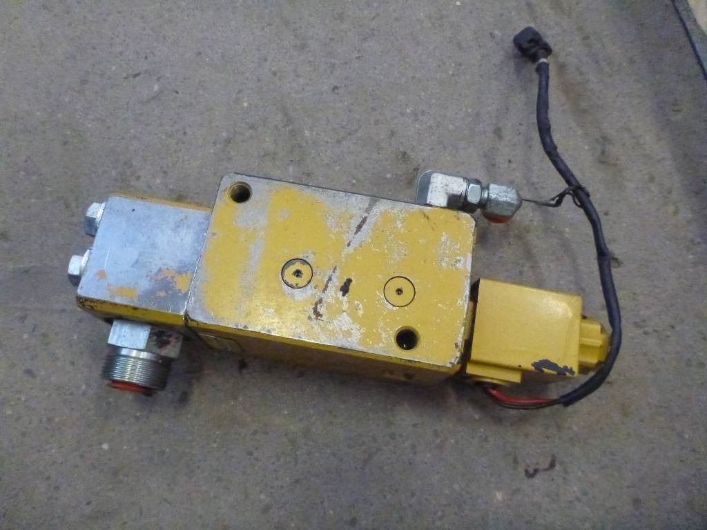 CAT 374 D ventiler, 297-0371 - Hidrolik - İş makinaları: fotoğraf 1 CAT 374 D ventiler, 297-0371 - Hidrolik - İş makinaları: fotoğraf 1