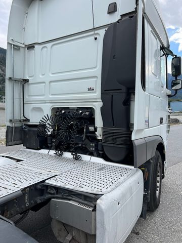 DAF FT XF 460 4x2, E6, Retarder, PTO, Standklima DAF FT XF 460 4x2, E6, Retarder, PTO, Standklima - Çekici: fotoğraf 5 DAF FT XF 460 4x2, E6, Retarder, PTO, Standklima DAF FT XF 460 4x2, E6, Retarder, PTO, Standklima - Çekici: fotoğraf 5