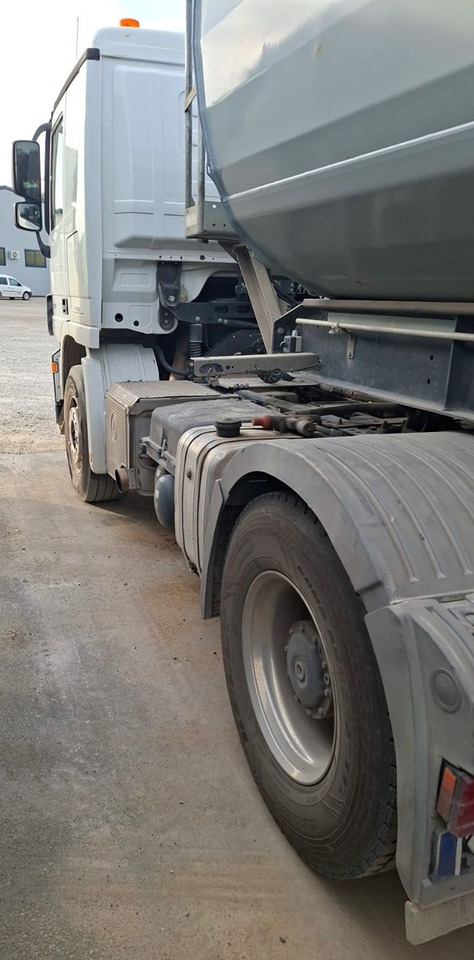 Mercedes-Benz Actros 1844 4x2, MP3, Euro 5 - Çekici: fotoğraf 4 Mercedes-Benz Actros 1844 4x2, MP3, Euro 5 - Çekici: fotoğraf 4