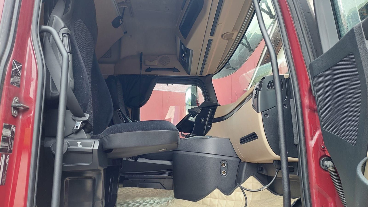 Çekici Mercedes-Benz Actros 1848 4x2, E6,Lowliner,verstellbare Sattel: fotoğraf 10
