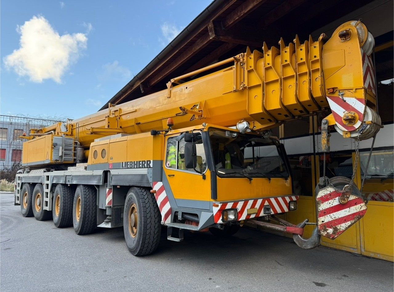Liebherr LTM 1160/2 UTM655 10x6, FLYJIB, SWISS - Vinçli kamyon: fotoğraf 1 Liebherr LTM 1160/2 UTM655 10x6, FLYJIB, SWISS - Vinçli kamyon: fotoğraf 1