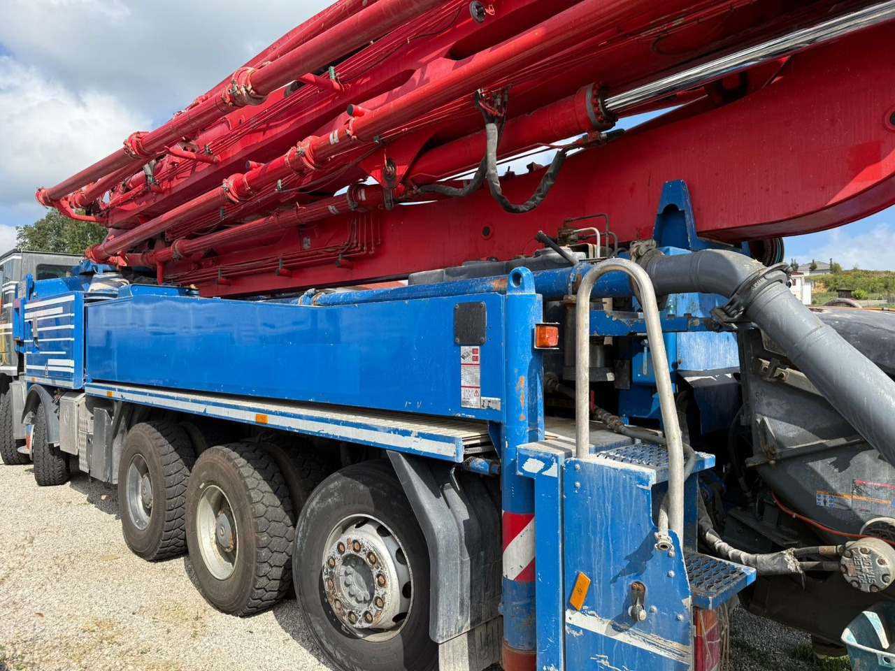 Mercedes-Benz Actros 4448 10x4, E5, MP-3, Putzmeister M46-5 - Mobil beton pompası: fotoğraf 5 Mercedes-Benz Actros 4448 10x4, E5, MP-3, Putzmeister M46-5 - Mobil beton pompası: fotoğraf 5