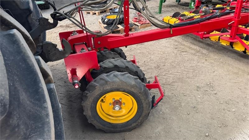 Vaderstad Rapid 400C Rapid 400 C - Kombine ekim makinesi: fotoğraf 2 Vaderstad Rapid 400C Rapid 400 C - Kombine ekim makinesi: fotoğraf 2