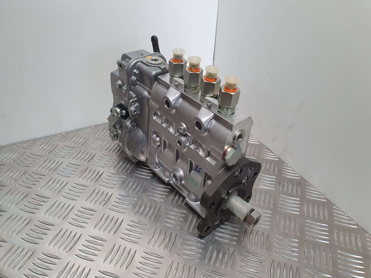 JCB 2DX Injection pump 333/y3578 Bosch - Motor ve yedek parça - İş makinaları: fotoğraf 3 JCB 2DX Injection pump 333/y3578 Bosch - Motor ve yedek parça - İş makinaları: fotoğraf 3