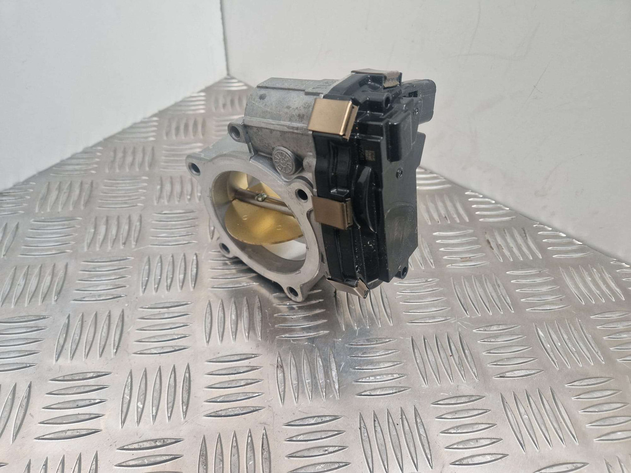 JCB hitachi throttle 320/05645 RMA72-800 - Motor ve yedek parça - İş makinaları: fotoğraf 1 JCB hitachi throttle 320/05645 RMA72-800 - Motor ve yedek parça - İş makinaları: fotoğraf 1
