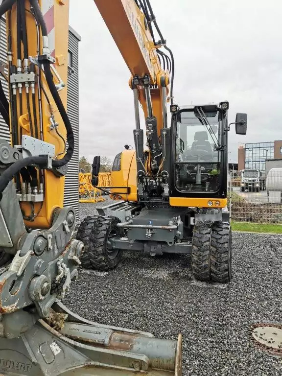 2023 Liebherr A 920 Litronic G6.0-D - Paletli ekskavatör: fotoğraf 1 2023 Liebherr A 920 Litronic G6.0-D - Paletli ekskavatör: fotoğraf 1