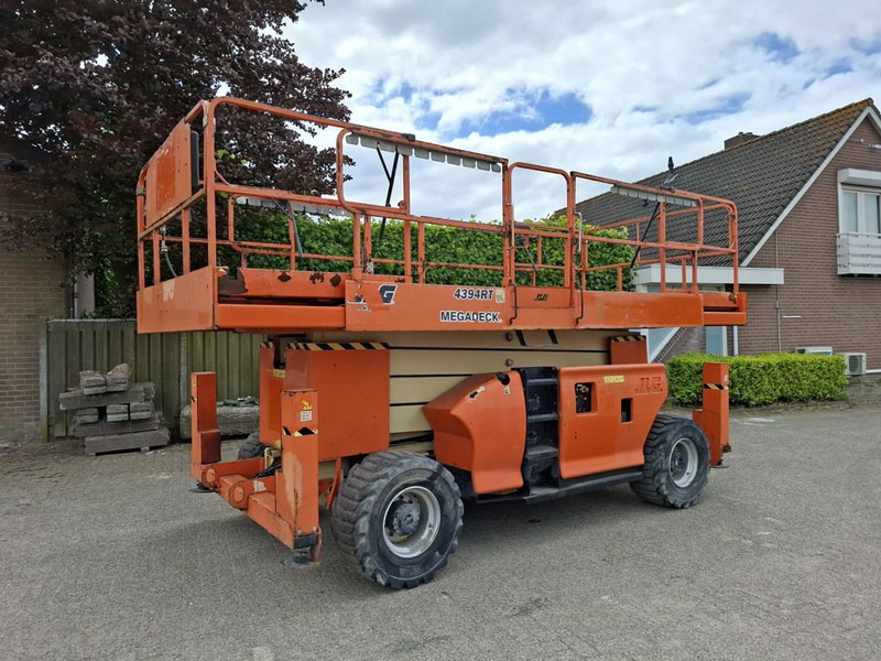 JLG 4394RT - Makasli platform: fotoğraf 1 JLG 4394RT - Makasli platform: fotoğraf 1
