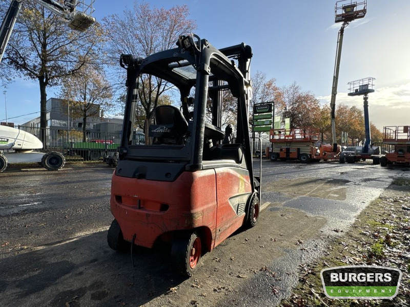 Linde E16PH-02 - Elektrikli forklift: fotoğraf 4 Linde E16PH-02 - Elektrikli forklift: fotoğraf 4