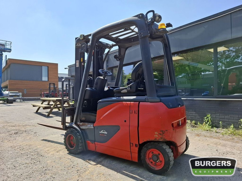Linde E20PH - Elektrikli forklift: fotoğraf 4 Linde E20PH - Elektrikli forklift: fotoğraf 4