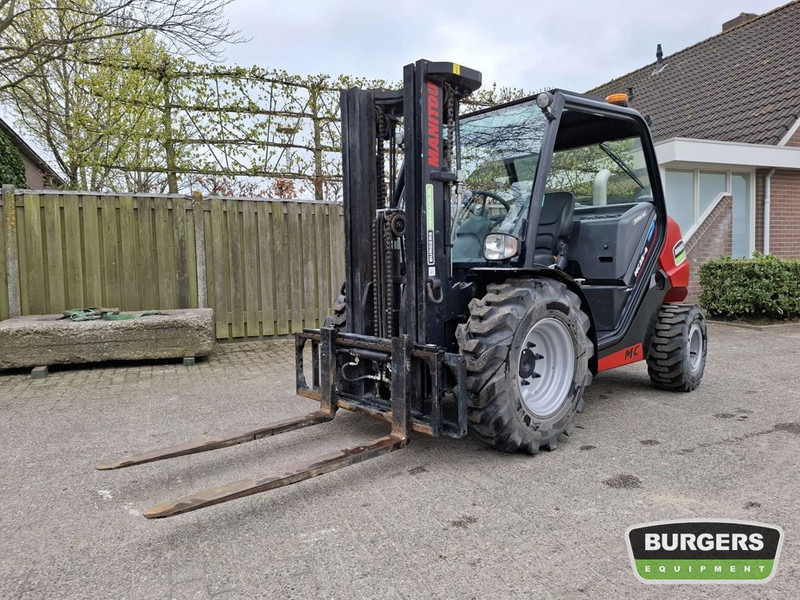 Manitou MC 25-4 D K ST5 S1 Buggy - Dizel forklift: fotoğraf 1 Manitou MC 25-4 D K ST5 S1 Buggy - Dizel forklift: fotoğraf 1