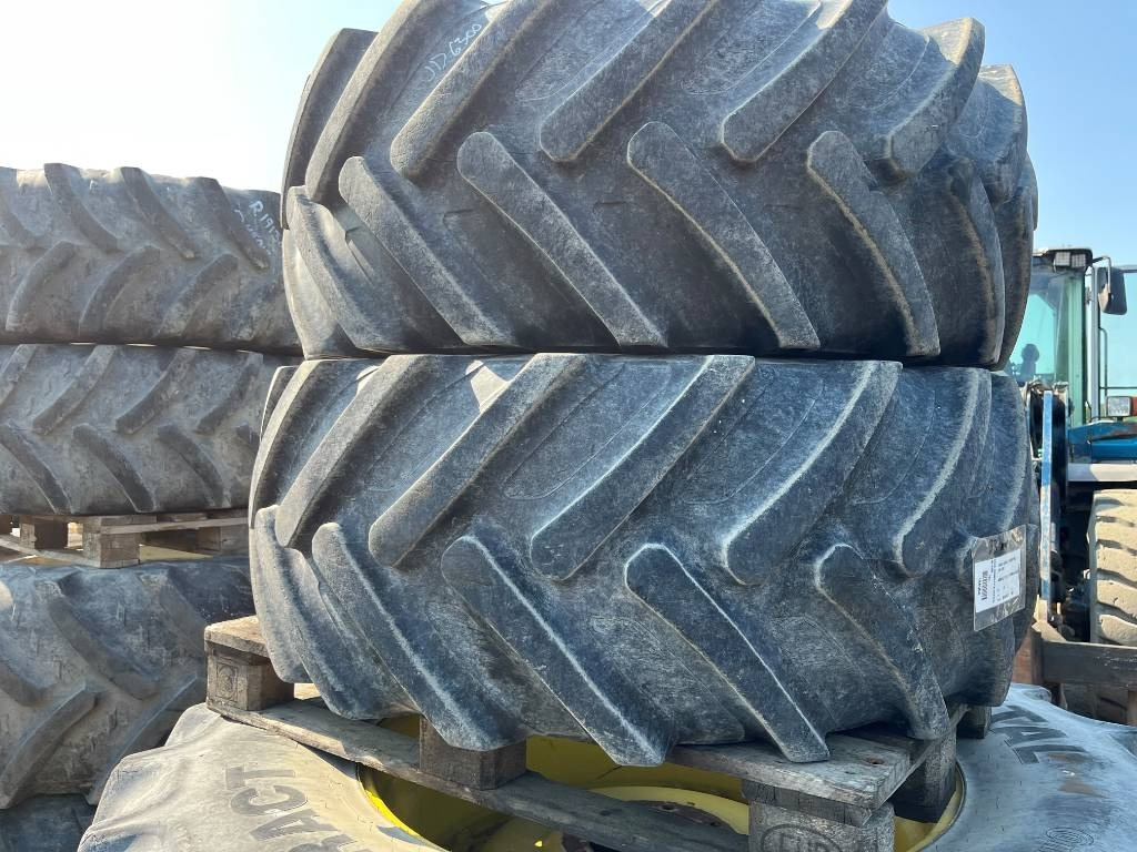 Alliance 480/70R24 till John Deere 6300 - Lastik - Tarım araçları: fotoğraf 1 Alliance 480/70R24 till John Deere 6300 - Lastik - Tarım araçları: fotoğraf 1