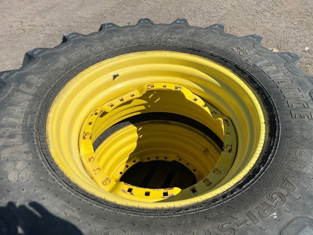 Alliance 540/65R30 till John Deere 7920 mfl - Lastik - Tarım araçları: fotoğraf 3 Alliance 540/65R30 till John Deere 7920 mfl - Lastik - Tarım araçları: fotoğraf 3
