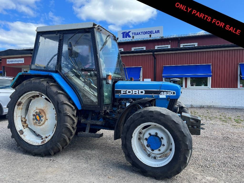 Ford 4830 Dismantled: only sold as spare parts - Traktör: fotoğraf 1 Ford 4830 Dismantled: only sold as spare parts - Traktör: fotoğraf 1