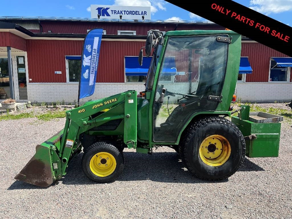 John Deere 4100 Dismantled: only spare parts - Belediye traktör: fotoğraf 1 John Deere 4100 Dismantled: only spare parts - Belediye traktör: fotoğraf 1