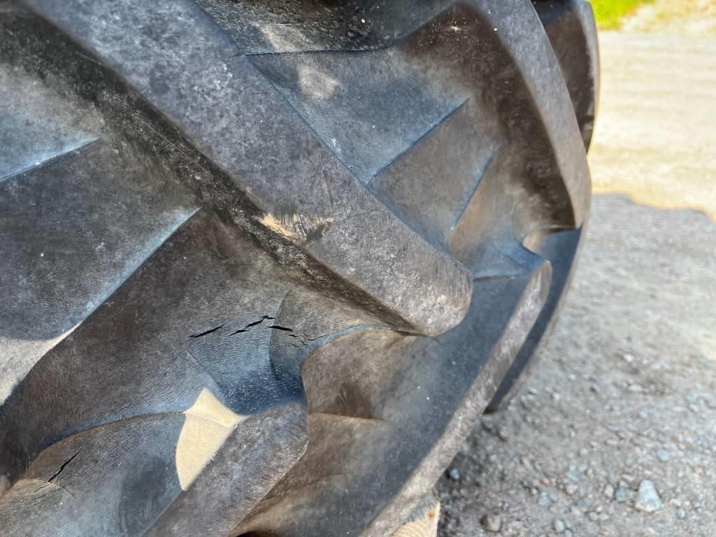 Pirelli 14,9R38 till John Deere - Lastik - Tarım araçları: fotoğraf 3 Pirelli 14,9R38 till John Deere - Lastik - Tarım araçları: fotoğraf 3