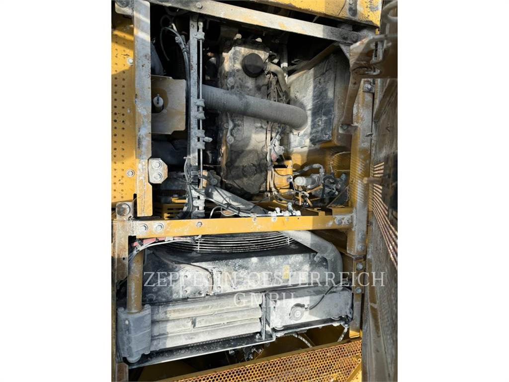 CAT 328DLCR - Paletli ekskavatör: fotoğraf 5 CAT 328DLCR - Paletli ekskavatör: fotoğraf 5
